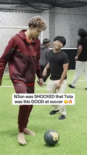 N3on was SHOCKED that Tota was this GOOD at soccer 😯🔥 #tota #rayasianboy #kaicenat #soccer #football