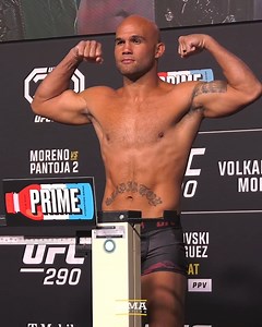 7.6K views · 385 reactions | Robbie Lawler weighs in for the final time in his UFC career ⚖️ | MMA Fighting | Facebook