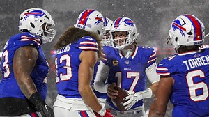 Josh Allen gets credited for passing TD and receiving TD on same play, Bills lead 28-10