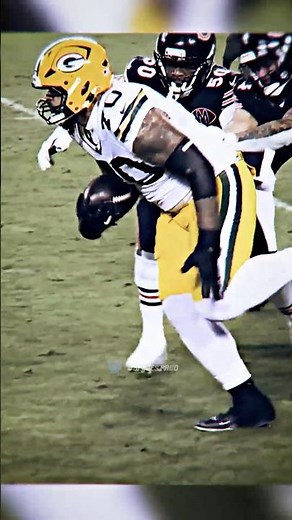 Packers with a Tackle screen 😭✌️ #shorts