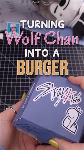 Turning #WolfChan into a burger squishy 🍔🐺 Stray Kids DIY #skzoo #BangChan #skz #straykids #kpop#diy