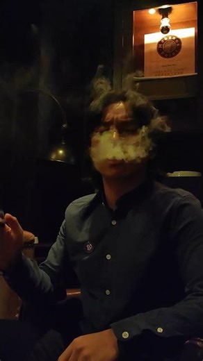 “What Colour Is Your Cigar?” 🤣