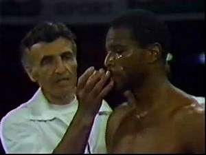 Sumbu Kalambay vs Robbie Sims