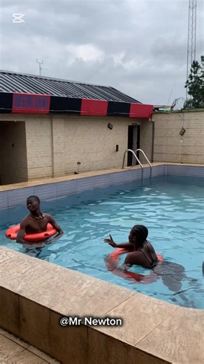 What do you notice 😱😱 | Mr Newton