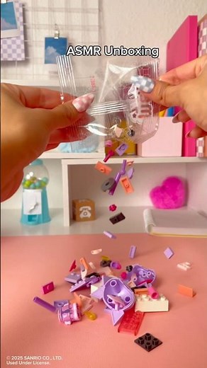 So cute! Hello Kitty Building Set