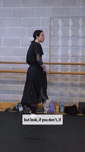 HOW ARE YOUR HOLDING YOUR RETIRÉ - AVOID SORE HIPS ✨ How we hold the leg in retiré is really key. Make sure you really focus on training the deep rotators as well as mobility in the hips to open up the legs. Feeling a sense of pushing the knee back ( try my new turnout class on my platfrom for this) Then we have a good sense of turnout, and will also be training the deep rotators for turns and understanding where some of the force comes from. If we just lift from the hip it can be very hard to u