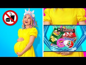 SNEAK FOOD INTO CLUB || Hot vs Cold Challenge by 123GO! SCHOOL