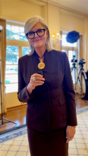 This week is a very special week at Government House — it’s Spring Investitures Week! 🏅 That means the Governor-General will be investing the insignia of the Order of Australia to over 100 award recipients. We’re excited to share the investiture ceremonies with you. You can watch live on YouTube, follow us here and over at @aussiehonours. 📺 YouTube.com/governorgeneralofaustralia 🏅Full ceremony schedule at @aussiehonours | Governor-General of Australia