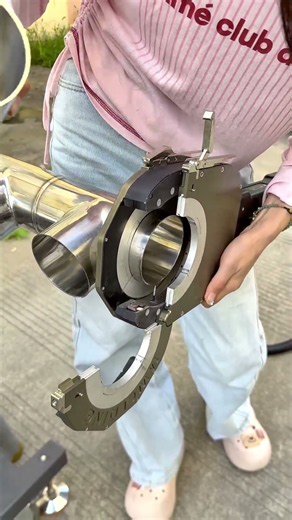 Automatic Pipe Welding for Liquid Cooling Systems