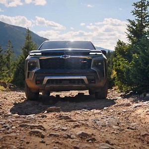 1.1M views · 457 reactions | Traverse Z71, con suspensión off road y neumáticos All Terrain, lista para dominar caminos extremos con seguridad y estilo. | Chevrolet | Facebook