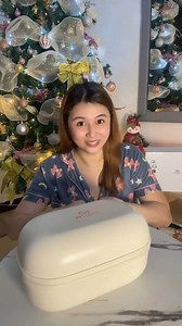 Unboxing the Naim Plus with Mama Sai! 🎁 From double wearable pumps to Bluetooth app control, it has everything to make your pumping sessions smoother and more productive! 💛 With the Naim app, you can adjust suctions, switch modes, and save your favorite settings for your next session—all from your phone for a hands-free, personalized pumping experience!🍼 Get yours now at 20% OFF FREE Gifts! 🛍️ 🚚 Free Shipping with min. spend of ₱2500 valid on MM orders. #BabymamaPH #BabymamaHaul #NaimPlus N