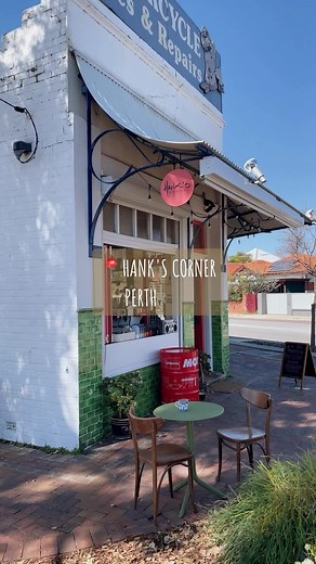 #perthcoffee #perthcoffeescene #perthcoffeeculture #perthcafe #perthcafes #perthcafescene #pertheats #perthcoffeeshop #perthtodo #perthisok 📍Hank's Corner Perth