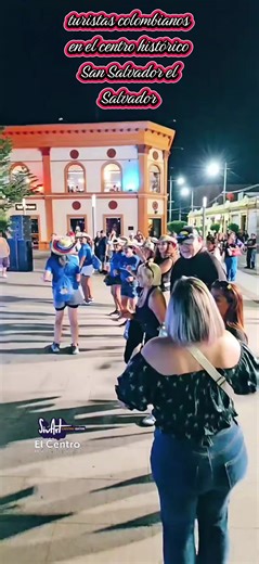 turistas colombianos en el Salvador centro histórico #centrohistorico @Wilmer Nolasco @Gúzman @Nicole Castro @joseromero62878 @Tomas Portillo @Abner Gonzalez @🇸🇻🚖 Mini Chip🚕🤙🦎