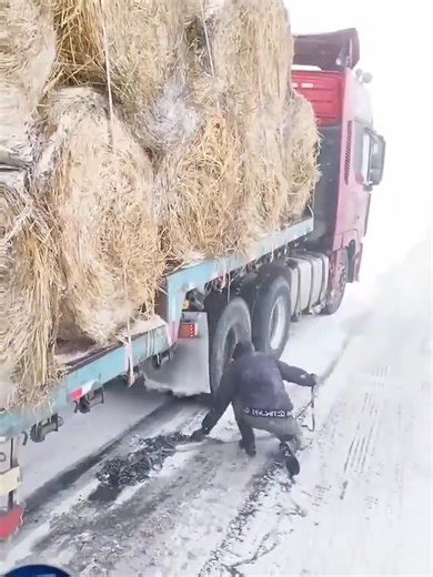 1.3K views | Tire snow skidding uphill process #hill #snow #tire #skid #car | Jake Comer | Facebook