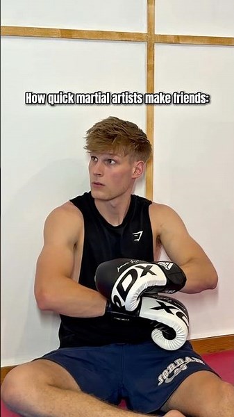 How quickly martial artists make friends😂