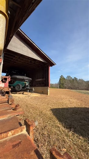 Sell your boat with ease! NC Wake Boats handles transport, vessel inspections, detailing, marketing, financing, and everything in between. Enjoy a hassle-free sale from start to finish! Reach out to us to begin the consignment process! #ncwakeboats #boatlife #wakeboatsforsale | NC Wake Boats