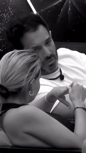 ¡Le gusta mucho la vida en pareja! ❤️👇 Alejandro Estrada abrió su corazón con Yuli Ruíz en La casa de los famosos Colombia y explicó cómo ha vivido sus dos últimas relaciones y los lapsus en los que ha estado soltero entre éstas 😲🔥🤔. #lacasadelosfamososcol3 | Canal RCN