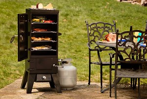 6 Best Propane Smokers Reviewed in Detail (Winter 2026)