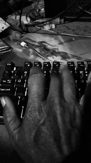 The most powerful hands and the most advanced keyboard.#Technology​ #keyboad.