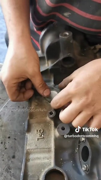 How to Change a Water Jacket in Automotive Engines