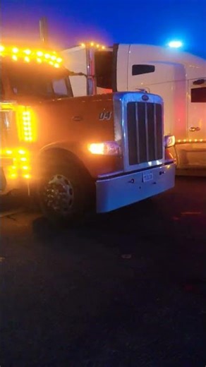 The Chrome & Iron of the PNW: Epic Big Rig Close-Ups