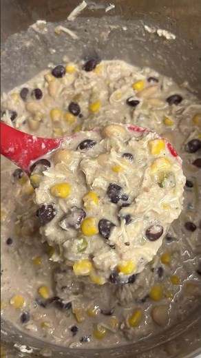 White Chicken Chili is the ultimate comfort food, and so easy to make. Full recipe below.