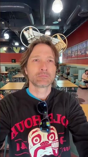 Ferris Bueller… But Make It Goofy 🎨 | All-Star Movies Resort Art Stare-Down 😳