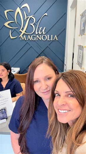 Stacie Hamilton | 50+ Beauty & Skincare | Petite Fashion on Instagram: "I went to a fun “Bootox” party this week. And although I didn’t actually have any treatments done that day, I look forward to coming back to this wonderful med spa for some of my future skincare needs that include a full skin analysis, laser treatments and facials. Melody is the incredible owner with the kindest heart for wanting to help others look and feel their best. Visit @blumagnoliaaesthetics in the North Fort Worth Al