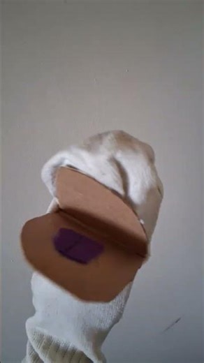 The Socko Show: Fuzzy and Blue (And Orange) #childrenstelevisionseries #puppet #universalkids