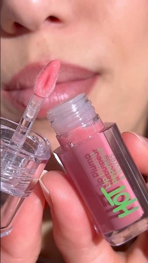 Glossy plump lips with MCo beauty 💖 #mcobeauty #lipcombo #lipplumper