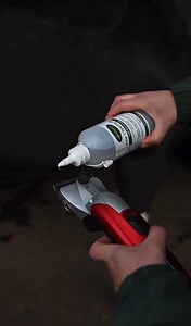 Why do I need Clippersharp clipping oil? 💦 Our specially designed fine clipping oil perfect for all types of clipper blades. Unlike many other clipper oils, ours contains bactericide and essential oils making it suitable for sensitive skin as well as helping to prevent cross-contamination ✨ 🛒 - https://www.clippersharp.com/products/clippersharp-fine-clipping-oil | Clippersharp