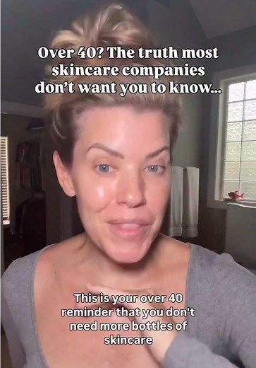 Comment the word BARRIER for my FREE 3 step guide to healing your moisture barrier. If you’re tired of your skin not improving NO MATTER what you do, this guide is for you! You can thank me in a month 😘 #Skincare #ukinfluencer #ukover40 #ukover40blogger #over40