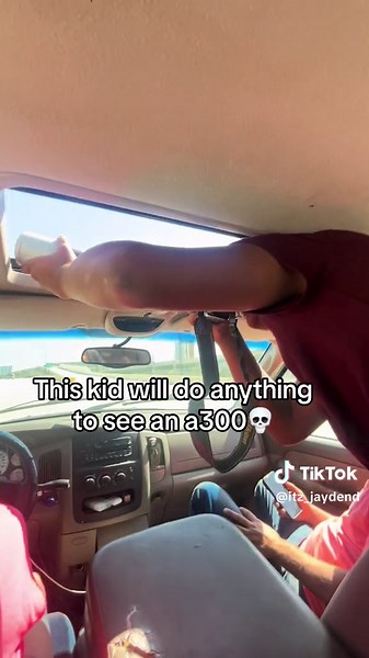 @yovanieldiaz1 wyd💀#plen#aviation#fyp#fyppppppppppppppppppppppp#viral#risky#i4#road#bridge#mco#a300#airbus#canon#nikon#plane spotting