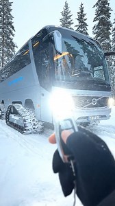This Tracked Expedition Bus Redefines Winter Travel — Would You Take a Journey Through Frozen Wilderness? #SnowTravel #ExpeditionBus #WinterAdventure #OverlandLife #OffGridLiving #ArcticTravel #VanLifeUSA #AdventureVehicle #ExploreTheNorth #WinterRoads #WildernessLife #TravelUSA | Vipe.Co