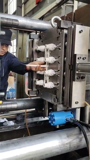 32 female male ball valve body