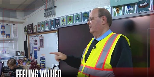 School bus driver uses sign language to connect with deaf and hard of hearing students