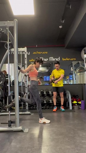 Gần hết năm oy🥳 #toctien #tiktokgiaitri #workout #gym