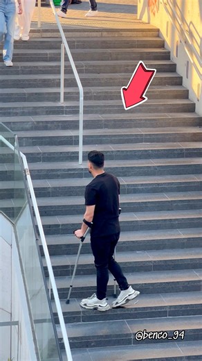 224K views · 1K reactions | Social Experiment  Will Someone Help Me ? 路‍♂️ | Benco | Facebook