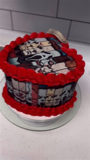 scary movies themed cake🖤 #scarymovie #scarycake #halloweencake #vintagecakes #fypシ゚viral