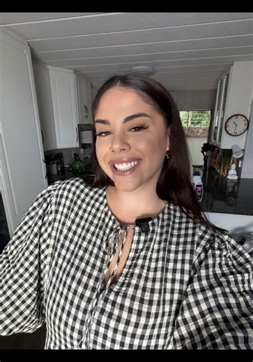 I did my teeth at @SMiLeiNNoVA and I couldn’t be happier 🥹 This is something I’ve always wanted to do and I’m so grateful that I could finally do it. I hope I answered all your questions ♥️ Feel free to leave more questions in the comment section #compositebonding #johannesburg