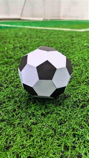 POV: You Want to Make This Paper Soccer Ball ⚽ | ‪@CreativeCratfByMel‬