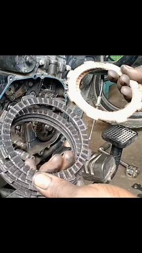 Bajaj CT 100 Clutch Plate Change kaise karen #Clutch #clutchplate #clutches #clutchbag #Bajaj #ct100 #motor #DevAutoCenter | Ravi Prjapati Railpariya