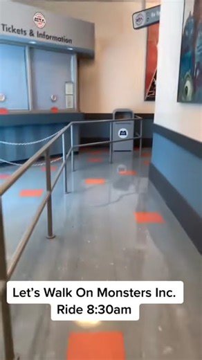 Walk on Monsters Inc Ride, Disney California Adventure