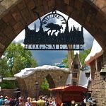 Should You Visit Hogsmeade or Diagon Alley at Universal Orlando?