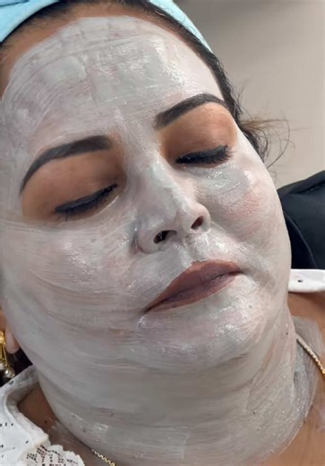 Face Waxing, Threading & Dermaplane Facial Services Near You