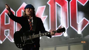 “Thunderstruck” degli AC/DC, la "sigla" adrenalinica della Formula 1 su Sky
