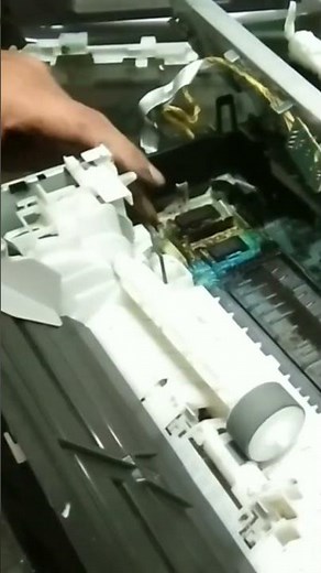 Salah satu kerusakan error E03 canon seri G