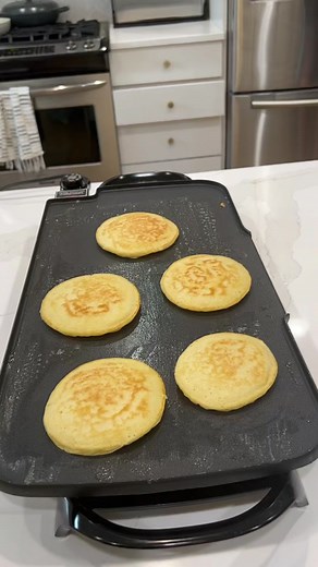 Fluffy Pancakes Recipe with Bisquick | Easy Breakfast Idea