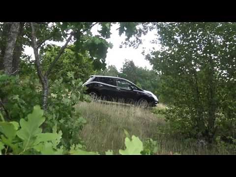 Nissan Leaf - Regenerating braking