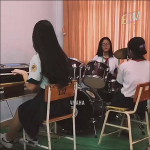 175K views · 13K reactions | Doraemon thêm chút beat =)) vid: Thanh thy | But EDM Musique | Facebook